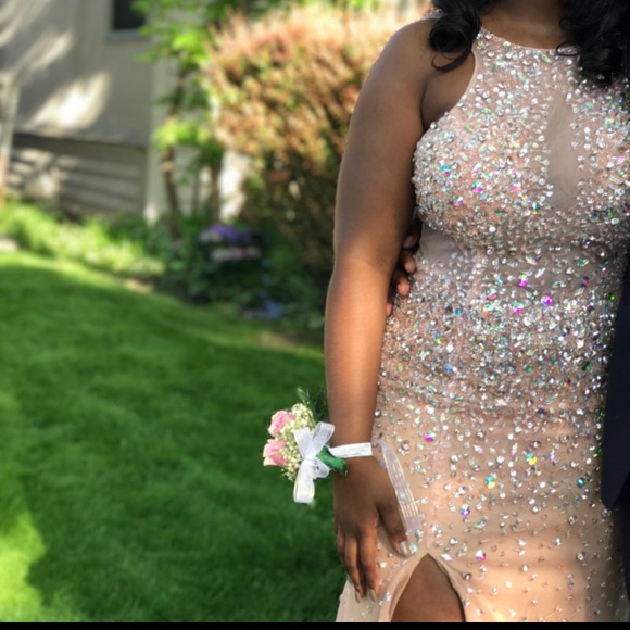 Blush pink prom dress - Picture 3 of 4